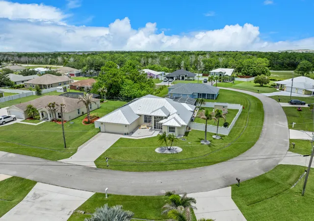Photo 1 of Single family home for sale at 5771 Nw Belwood Cir, Port Saint Lucie, FL 34986 | MLS# B26049513 | Listing updated on 2026-09-14