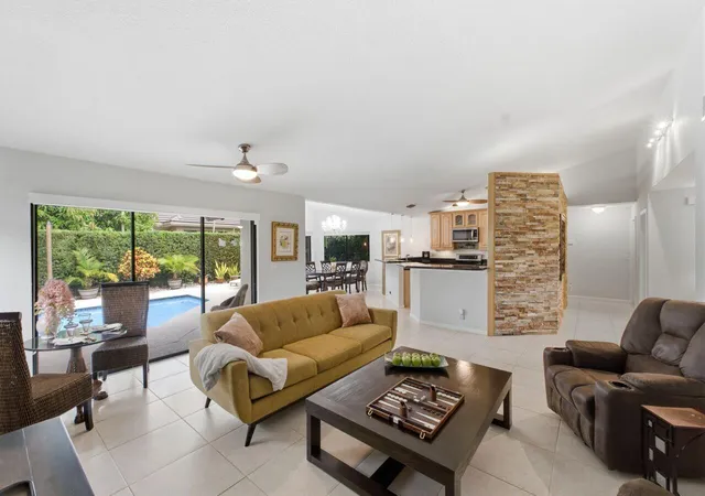 Photo 3 of Single family home for sale at 2719 Oak Tree Ln, Fort Lauderdale, FL 33309 | MLS# B26049551 | Listing updated on 2026-09-13