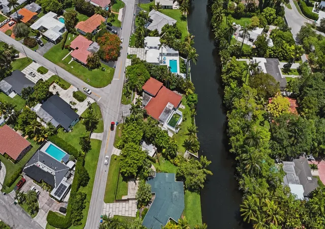 Photo 3 of Single family home for sale at 11401 W Biscayne Cnl Rd, Miami, FL 33161 | MLS# B26049567 | Listing updated on 2026-09-15