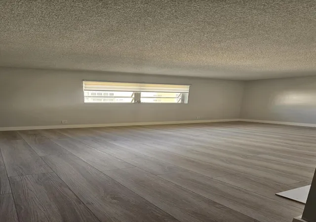 Photo 4 of Condo for sale at 421 NE 14th Avenue #302, Hallandale Beach, FL 33009 | MLS# B26049607 | Listing updated on 2026-09-14