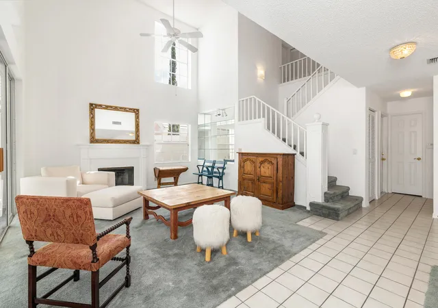 Photo 4 of Sale Pending at 22 Selby Ln, Palm Beach Gardens, FL 33418 | MLS# B26049682 | Listing updated on 2026-09-13