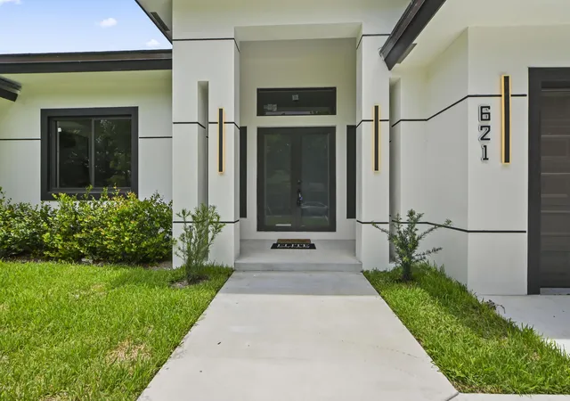 Photo 3 of Sale Pending at 621 NW 42nd Avenue, Coconut Creek, FL 33066 | MLS# B26049802 | Listing updated on 2026-09-13