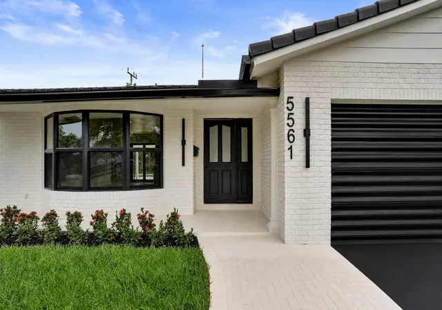 Photo 3 of Single family home for sale at 5561 Ne 26th Avenue, Fort Lauderdale, FL 33308 | MLS# B26049962 | Listing updated on 2026-09-14