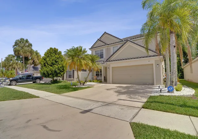 Photo 3 of Single family home for sale at 5884 N Plum Bay Pkwy, Tamarac, FL 33321 | MLS# B26050083 | Listing updated on 2026-10-05