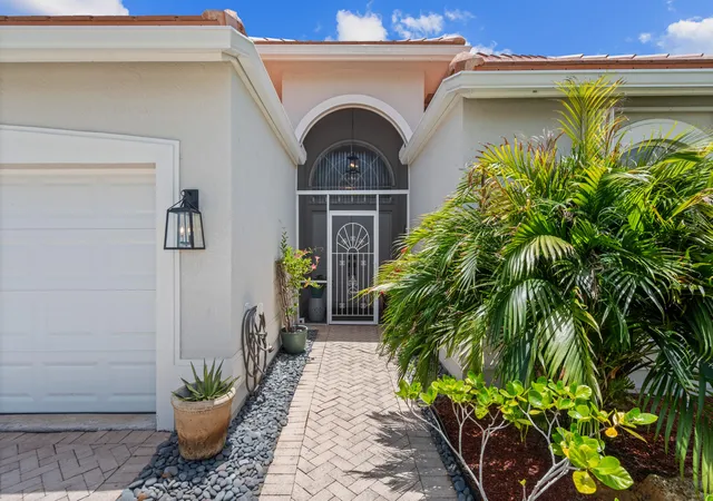 Photo 3 of Single family home for sale at 1618 Se Shelburnie Way, Port Saint Lucie, FL 34952 | MLS# B26050193 | Listing updated on 2026-09-15