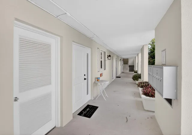 Photo 3 of Condo for sale at 769 Jeffery St #2-104, Boca Raton, FL 33487 | MLS# B26050380 | Listing updated on 2026-09-15