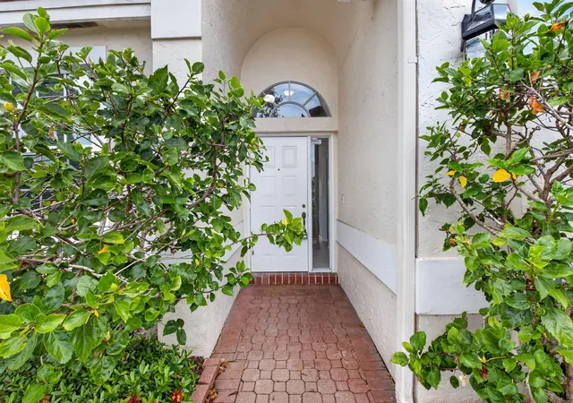 Photo 3 of Sale Pending at 23256 Alora Dr, Boca Raton, FL 33433 | MLS# B26050556 | Listing updated on 2026-09-13