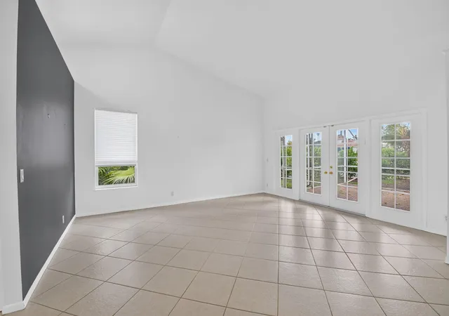 Photo 4 of Sale Pending at 23256 Alora Dr, Boca Raton, FL 33433 | MLS# B26050556 | Listing updated on 2026-09-13