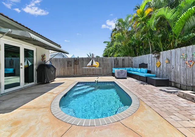 Photo 3 of Single family home for sale at 138 NE 29th Street, Wilton Manors, FL 33334 | MLS# B26050961 | Listing updated on 2026-09-14