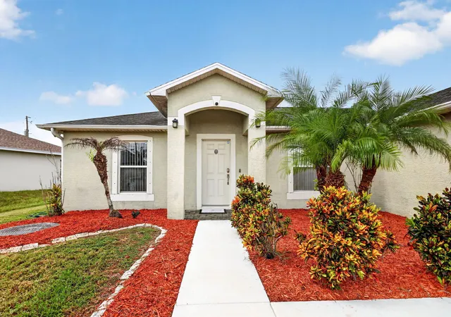 Photo 1 of Single family home for sale at 324 Sw Kestor Dr, Port Saint Lucie, FL 34953 | MLS# B26051315 | Listing updated on 2026-09-14