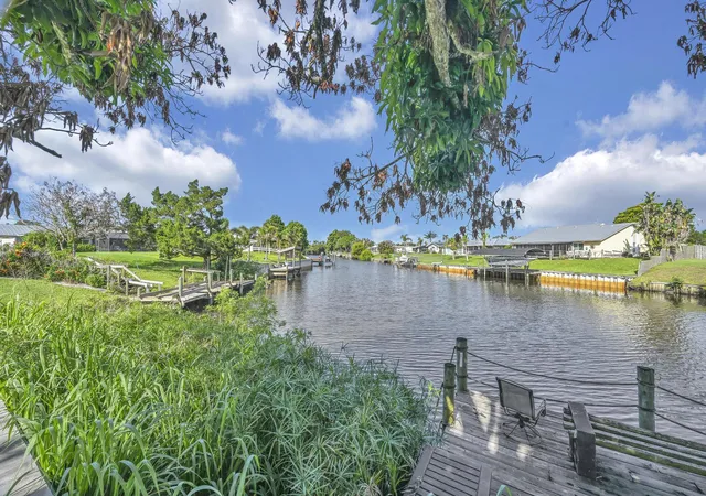 Photo 4 of Single family home for sale at 220 Riomar Dr, Port St Lucie, FL 34952 | MLS# B26051354 | Listing updated on 2026-09-30