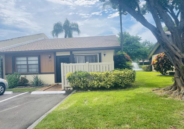 Photo 2 of Townhouse for sale at 751 Banks Rd, Margate, FL 33063 | MLS# B26051407 | Listing updated on 2026-09-23