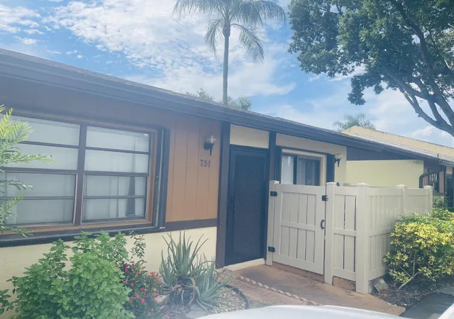 Photo 3 of Townhouse for sale at 751 Banks Rd, Margate, FL 33063 | MLS# B26051407 | Listing updated on 2026-09-23