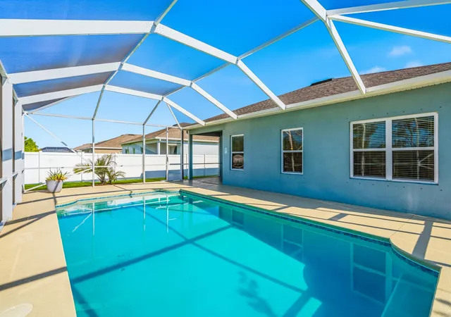 Photo 2 of Single family home for sale at 4213 Keeson Cir, Vero Beach, FL 32967 | MLS# B26051408 | Listing updated on 2026-09-23