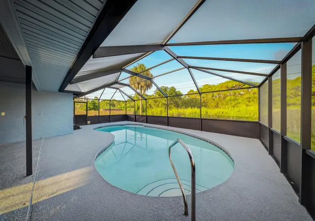 Photo 3 of Single family home for sale at 4802 Sunset Blvd, Fort Pierce, FL 34982 | MLS# B26051586 | Listing updated on 2026-09-15