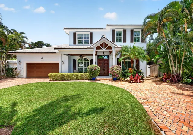 Photo 4 of Single family home for sale at 1329 SE 13th Terrace, Fort Lauderdale, FL 33316 | MLS# B26051625 | Listing updated on 2026-09-15