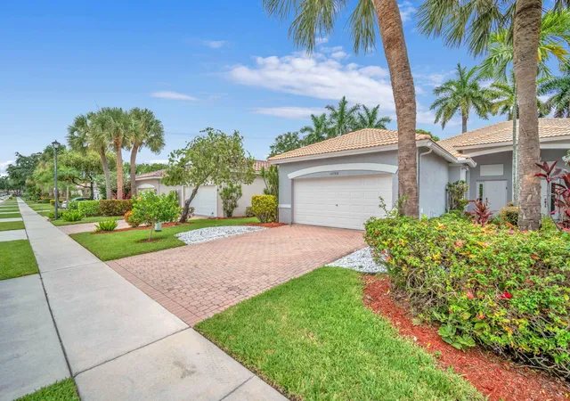 Photo 3 of Single family home for sale at 10788 Royal Caribbean Cir, Boynton Beach, FL 33437 | MLS# B26051629 | Listing updated on 2026-09-14