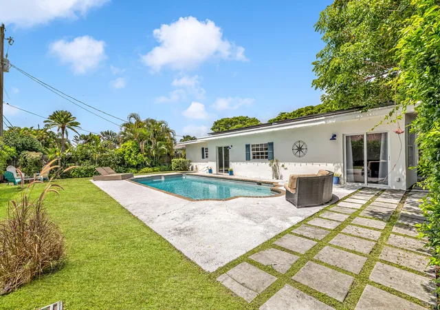 Photo 3 of Single family home for sale at 3830 Ne 22nd Terrace, Lighthouse Point, FL 33064 | MLS# B26051661 | Listing updated on 2026-09-13