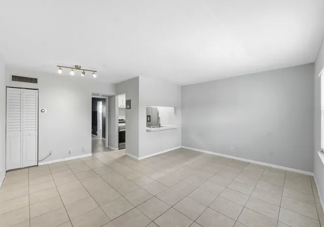 Photo 3 of Condo for sale at 1470 N Dixie Hwy #43, Fort Lauderdale, FL 33304 | MLS# B26051699 | Listing updated on 2026-09-15