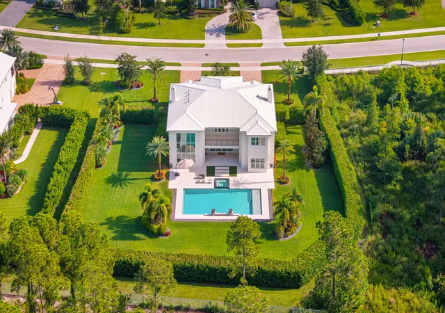 Photo 1 of Mansion for sale at 8120 Se Old Plantation Cir, Jupiter, FL 33458 | MLS# B26051776 | Listing updated on 2026-09-28