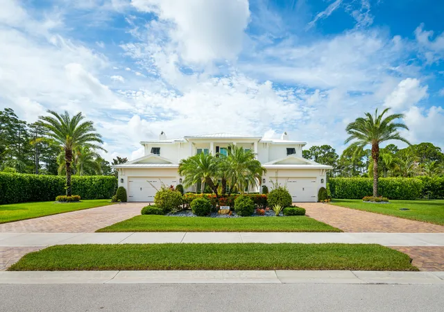 Photo 2 of Mansion for sale at 8120 Se Old Plantation Cir, Jupiter, FL 33458 | MLS# B26051776 | Listing updated on 2026-09-28