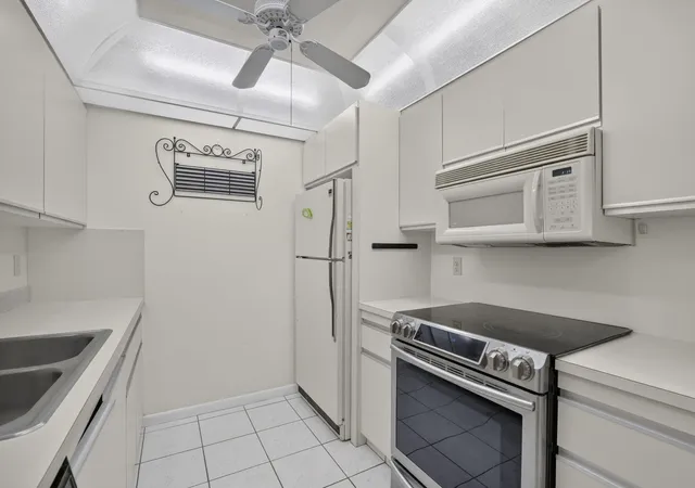 Photo 3 of Condo for sale at 3402 Bimini Ln #F4, Coconut Creek, FL 33066 | MLS# B26051978 | Listing updated on 2026-09-15