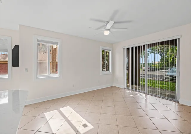 Photo 4 of Condo for sale at 1000 Scotia Dr #102, Hypoluxo, FL 33462 | MLS# B26052128 | Listing updated on 2026-09-15