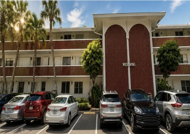 Photo 3 of Condo for sale at 2050 Ne 39th Street #W312, Lighthouse Point, FL 33064 | MLS# B26052212 | Listing updated on 2026-09-14