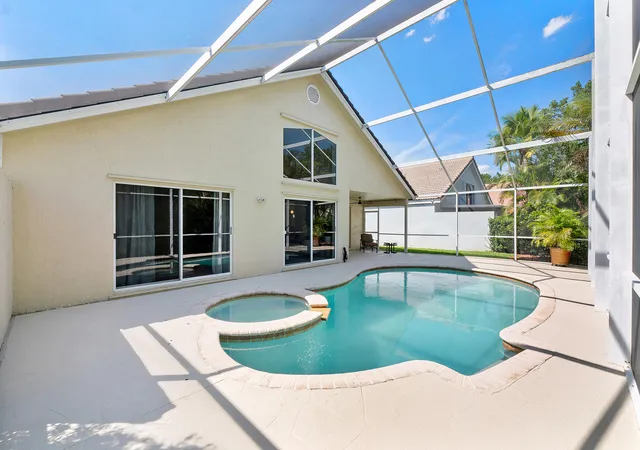 Photo 1 of Single family home for sale at 2016 Island Cir, Weston, FL 33326 | MLS# B26052501 | Listing updated on 2026-09-14