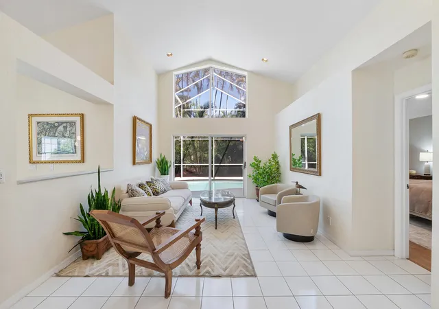 Photo 3 of Single family home for sale at 2016 Island Cir, Weston, FL 33326 | MLS# B26052501 | Listing updated on 2026-09-14