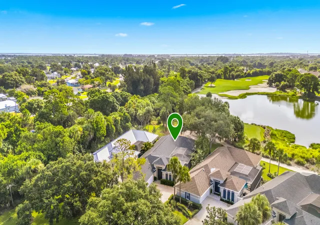 Photo 4 of Single family home for sale at 687 Hampton Woods Ln SW, Vero Beach, FL 32962 | MLS# B26052543 | Listing updated on 2026-09-23