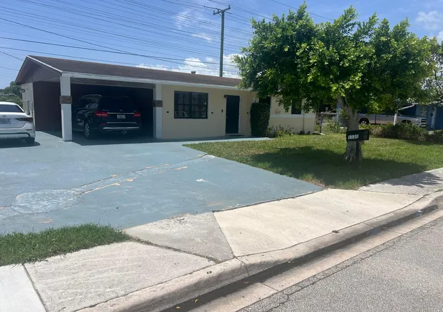 Photo 2 of Sale Pending at 1131 W 1st Street, Riviera Beach, FL 33404 | MLS# B26052576 | Listing updated on 2026-09-15