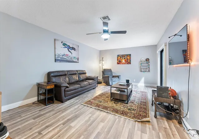 Photo 2 of Townhouse for sale at 2562 Nw 99th Avenue, Coral Springs, FL 33065 | MLS# B26052683 | Listing updated on 2026-10-05