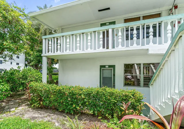 Photo 1 of Condo for sale at 265 Newport R Dr #R, Deerfield Beach, FL 33442 | MLS# B26052892 | Listing updated on 2026-10-05