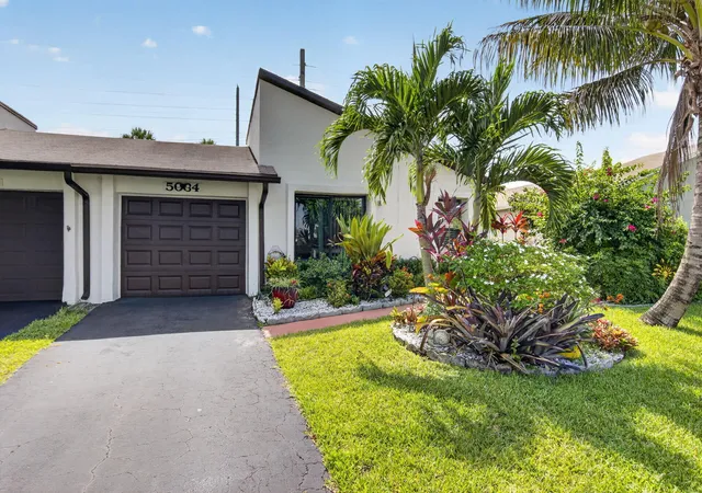 Single family home for sale at 5034 Minto Rd, Boynton Beach, FL 33472 | MLS# B26053226