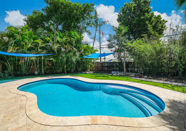 Photo 2 of Single family home for sale at 1432 Ne 2nd Avenue, Fort Lauderdale, FL 33304 | MLS# B26053247 | Listing updated on 2026-09-15