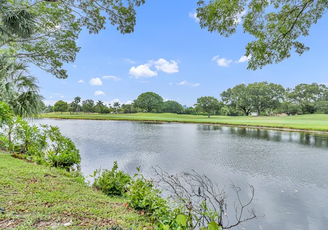 Photo 21 of Sale Pending at 2806 N 46th Avenue #D334, Hollywood, FL 33021 | MLS# B26053373 | Listing updated on 2026-09-16