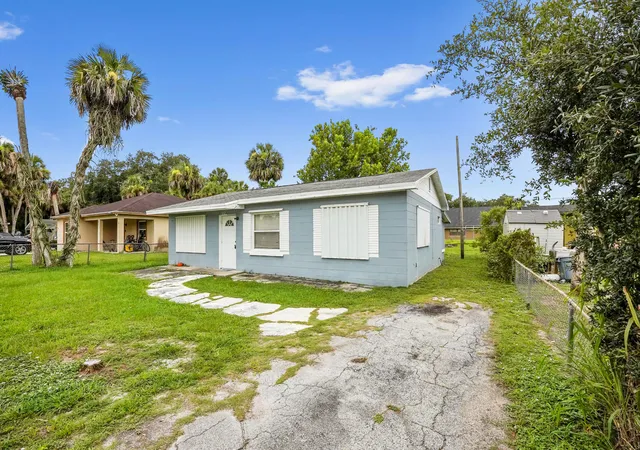 Photo 1 of Single family home for sale at 2313 N 44th Street, Fort Pierce, FL 34946 | MLS# B26053417 | Listing updated on 2026-09-24