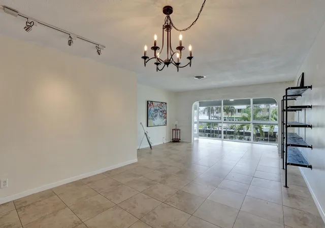 Listing Photo 4 - Condo for sale in building located at 2400 NE 36th St, Lighthouse Point, FL 33064 - Unit #10