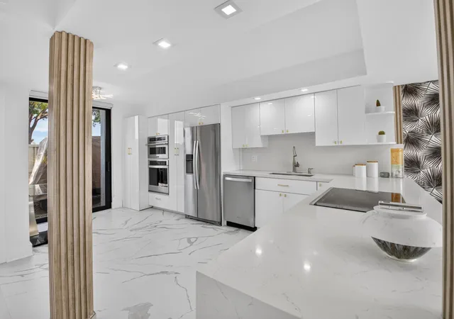 Photo 3 of Sale Pending at 602 Bridgewood Dr, Boca Raton, FL 33434 | MLS# B26053996 | Listing updated on 2026-09-14