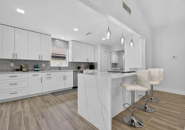 Photo 2 of Single family home for sale at 10723 Greentrail Dr S, Boynton Beach, FL 33436 | MLS# B26054002 | Listing updated on 2026-09-13