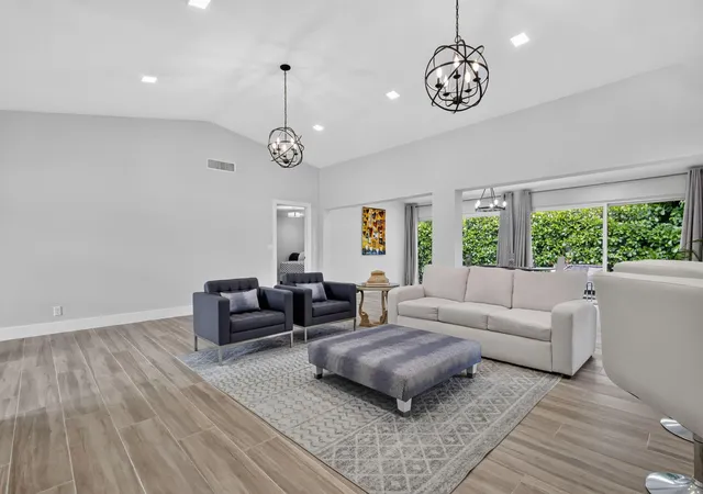 Photo 3 of Single family home for sale at 10723 Greentrail Dr S, Boynton Beach, FL 33436 | MLS# B26054002 | Listing updated on 2026-09-13