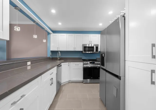 Photo 3 of Condo for sale at 1600 S Ocean Dr #PHC, Hollywood, FL 33019 | MLS# B26054040 | Listing updated on 2026-09-16