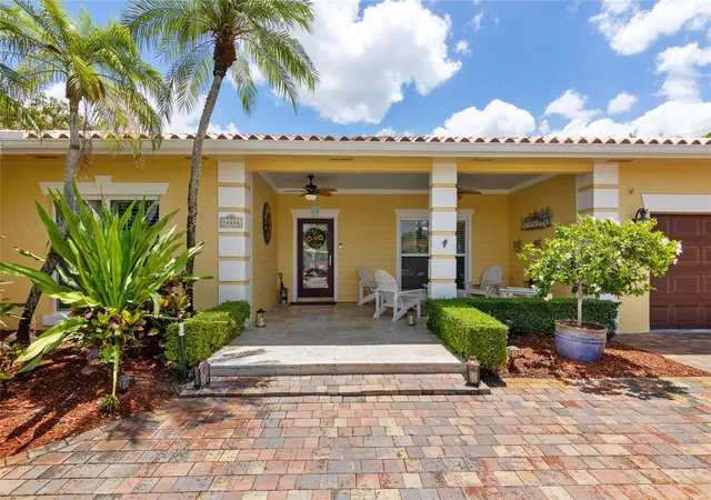 Photo 2 of Single family home for sale at 16686 Golfview Dr, Weston, FL 33326 | MLS# B26054090 | Listing updated on 2026-09-26