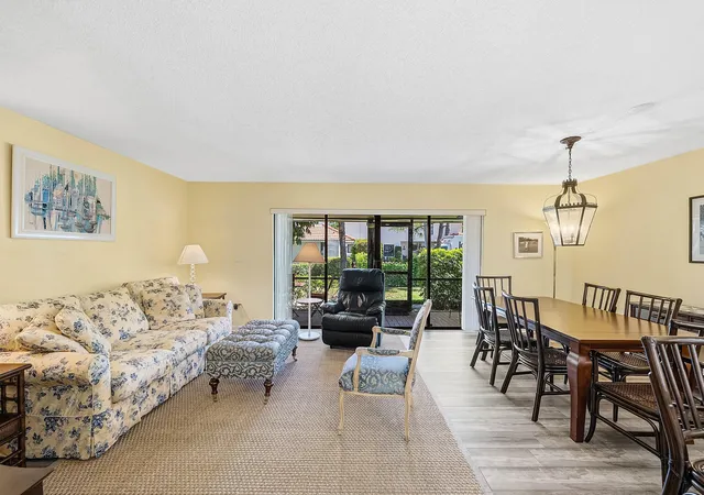 Photo 2 of Townhouse for sale at 4101 Kittiwake Ct #Kittiwake, Boynton Beach, FL 33436 | MLS# B26054412 | Listing updated on 2026-09-14