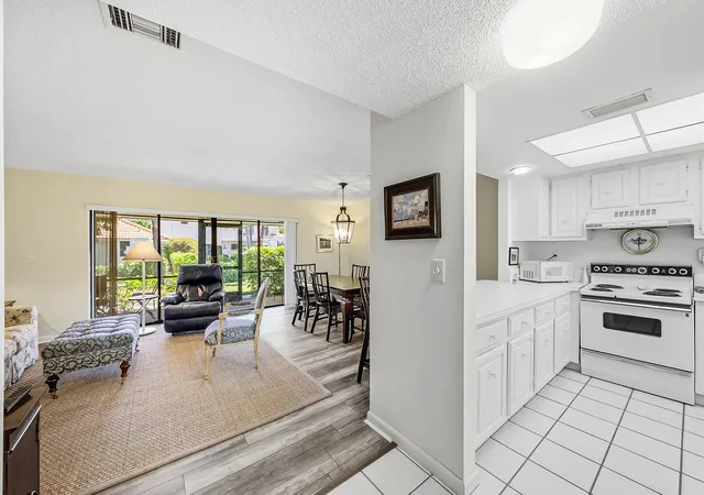 Photo 4 of Townhouse for sale at 4101 Kittiwake Ct #Kittiwake, Boynton Beach, FL 33436 | MLS# B26054412 | Listing updated on 2026-09-14