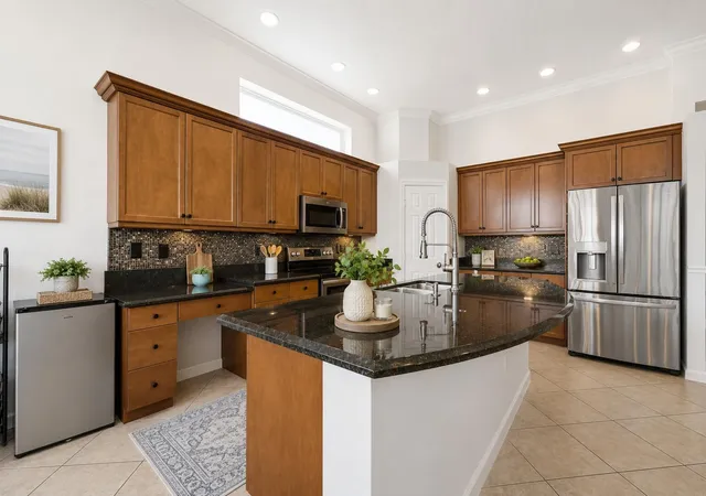 Photo 4 of Single family home for sale at 9857 Via Grande W, Wellington, FL 33411 | MLS# B26054643 | Listing updated on 2026-10-02