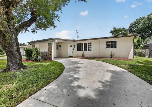 Photo 1 of Single family home for sale at 7231 Freedom St, Hollywood, FL 33024 | MLS# B26054906 | Listing updated on 2026-09-23