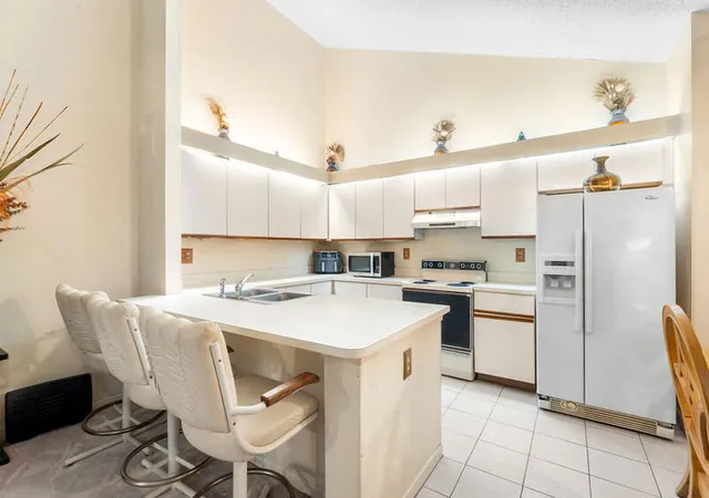 Photo 4 of House for sale at 1158 Summit Trl Cir #C, West Palm Beach, FL 33415 | MLS# B26055001 | Listing updated on 2026-09-13
