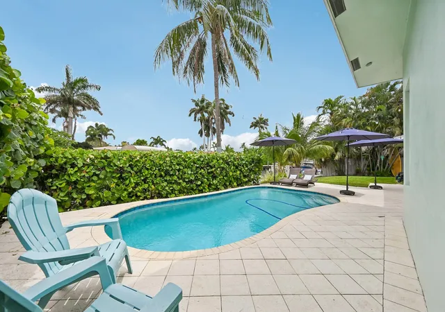 Photo 3 of Single family home for sale at 4911 Ne 25th Avenue, Lighthouse Point, FL 33064 | MLS# B26055012 | Listing updated on 2026-09-14